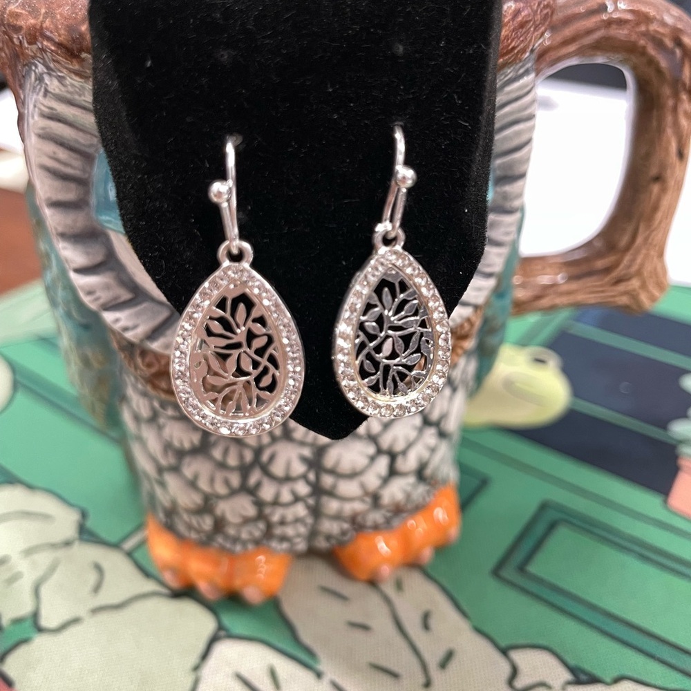 Swarovski Teardrop Silver Crystal Earrings with box